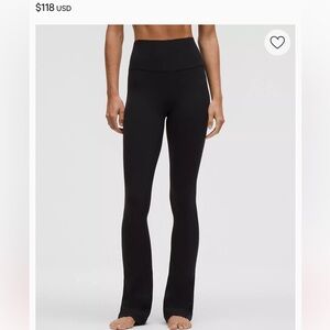Lululemon- Black High-Waisted Women's leggins flared